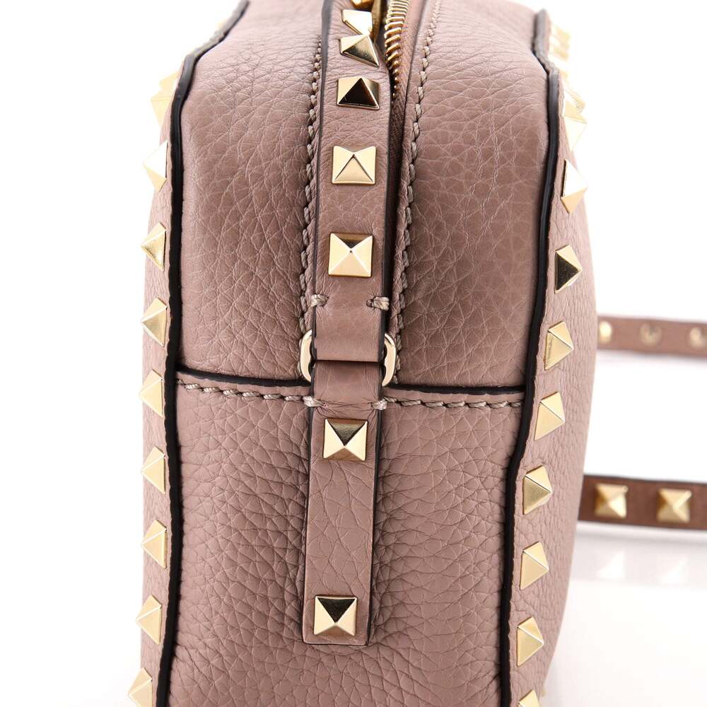 Valentino Garavani Rockstud Camera #236953v99b - image 6